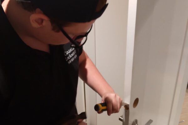 best locksmith, Emergency Locksmith Orange County, Coastal Locksmith Inc, same day locksmith, mobile locksmith,